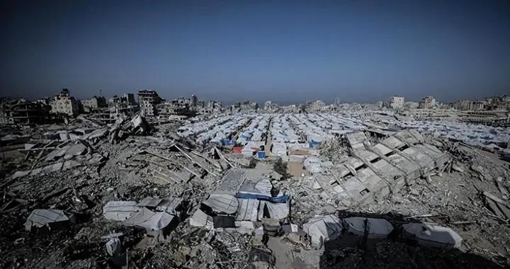 大年初三，85國發表聲明，美國首都進入緊急狀態，特朗普下令撤軍