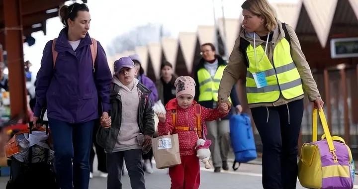戰鬥到最後一個烏克蘭人，美國目的達到了！再打下去可能滅國