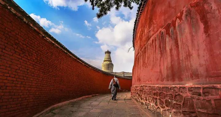 五臺山寺廟上百座，哪座人氣最高？不是小朝臺的黛螺頂