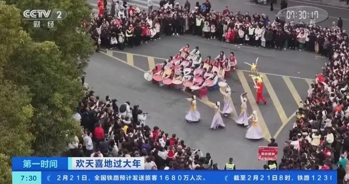 團圓行走兩不誤！今年春節“探親+旅遊”成新潮流