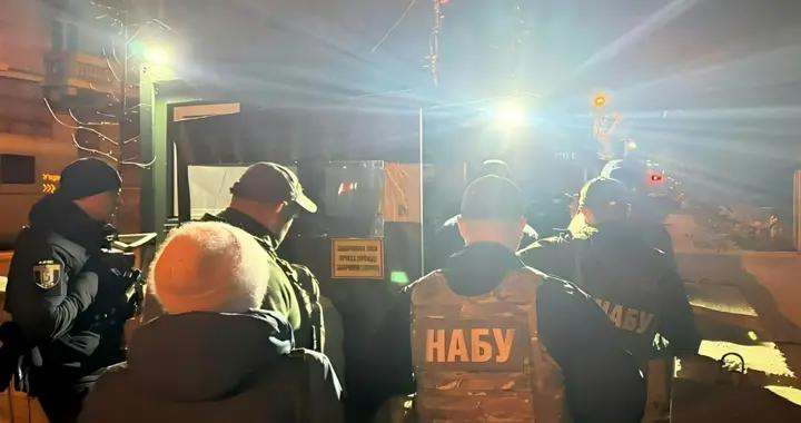 澤連斯基權力失控？葉爾馬克被查後患無窮