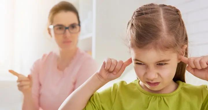 誇獎孩子，有4句話要謹慎說，沒營養，還容易越說越“叛逆”