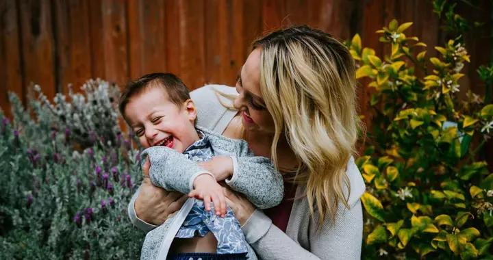 “頂嘴”與“不頂嘴”的孩子，10年後差距明顯，家長別不在意