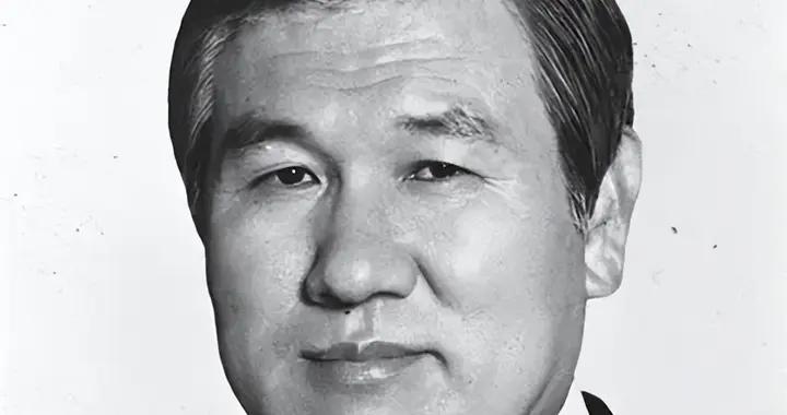 自稱“姜子牙後代”，盧泰愚如何成功上位韓國首位民選總統？